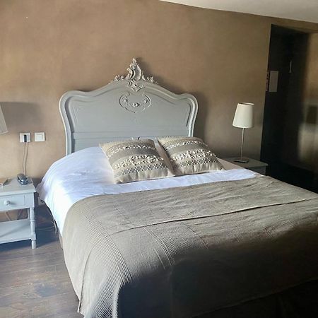 Hotel De La Tour Châtillon-sur-Chalaronne Buitenkant foto