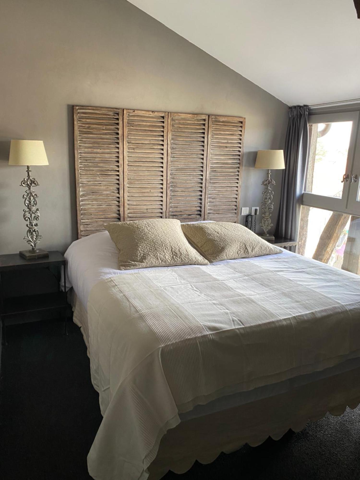 Hotel De La Tour Châtillon-sur-Chalaronne Buitenkant foto