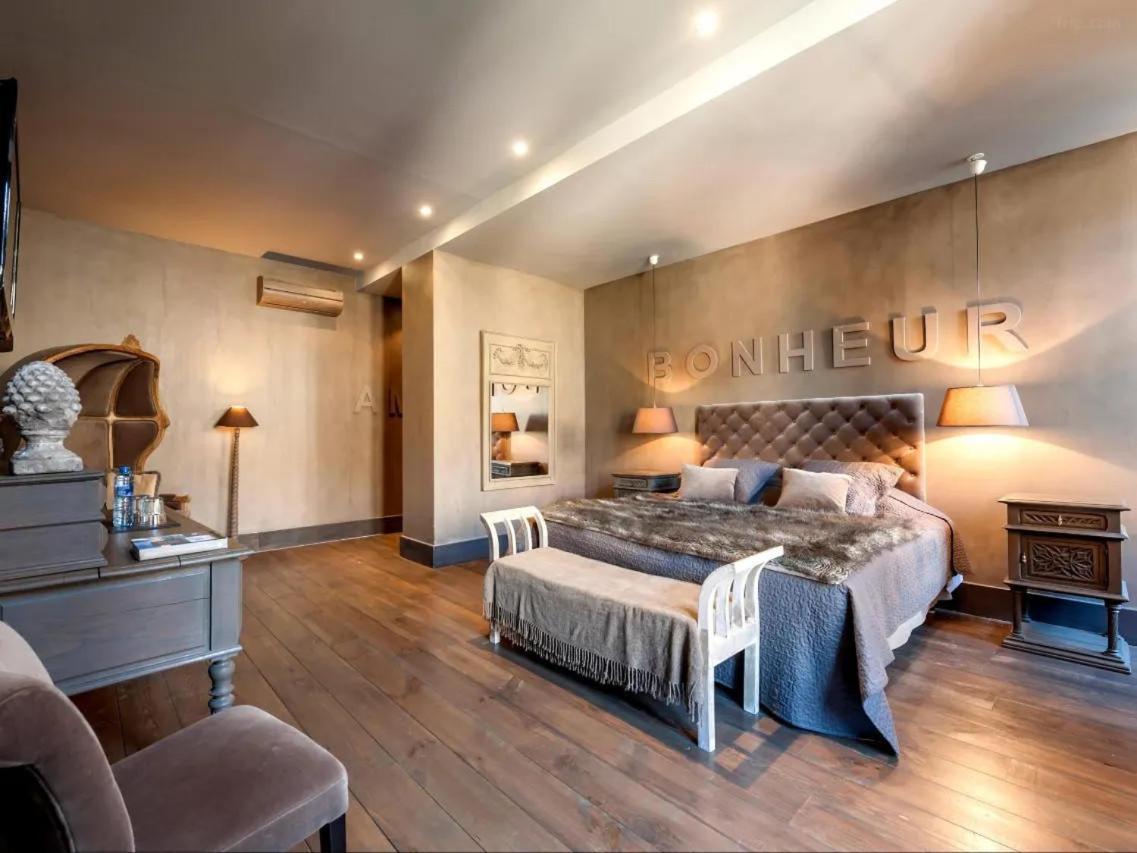 Hotel De La Tour Châtillon-sur-Chalaronne Buitenkant foto