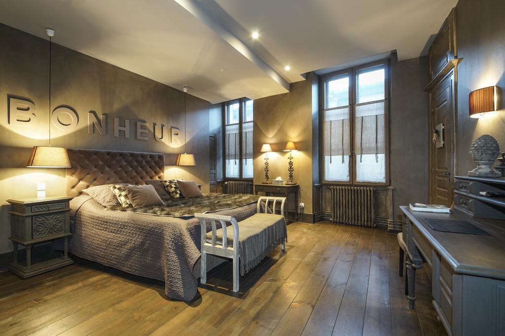 Hotel De La Tour Châtillon-sur-Chalaronne Buitenkant foto